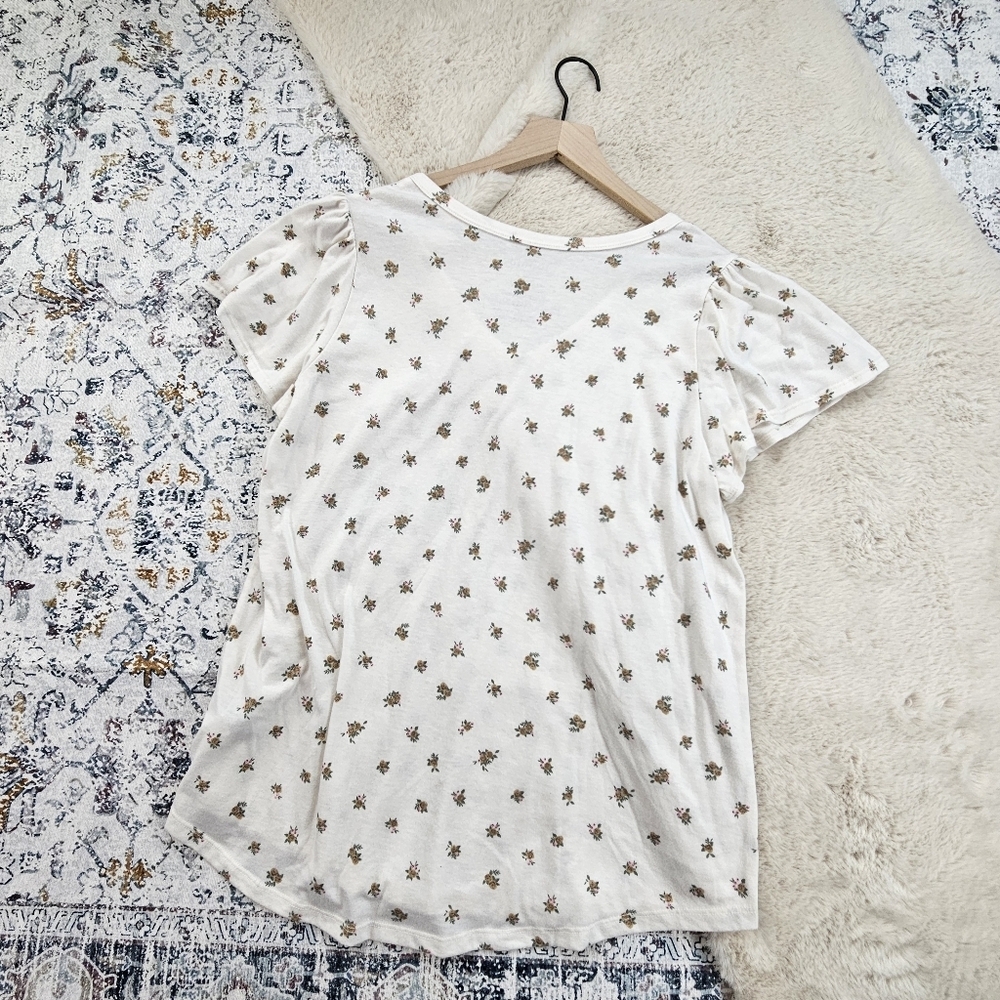 Torrid Girlfriend Heritage Slub V-Neck Flutter Sleeve Tee 0 Sweet Ditsy Floral - Picture 5 of 5
